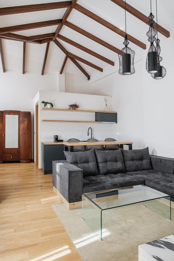 Petrou Suites Ιωάννινα Εξωτερικό φωτογραφία
